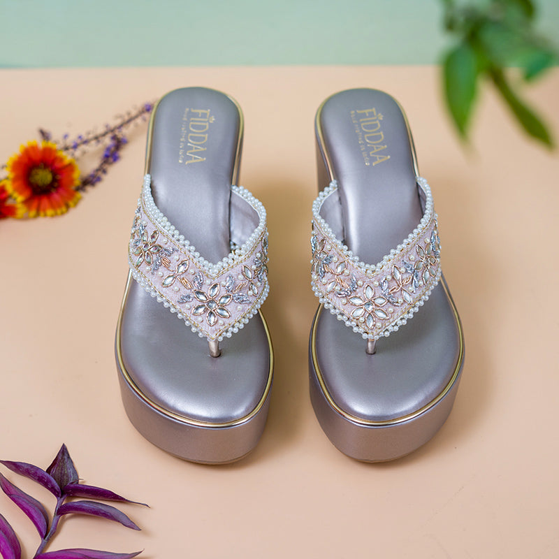 Ethereal Chandni Wedges