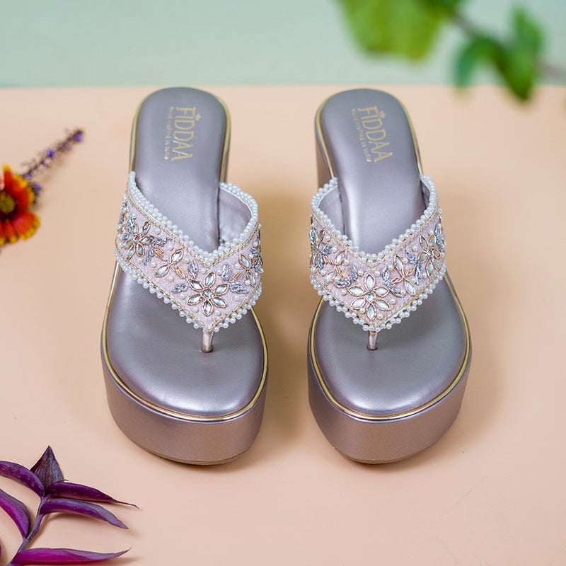 Ethereal Chandni Wedges